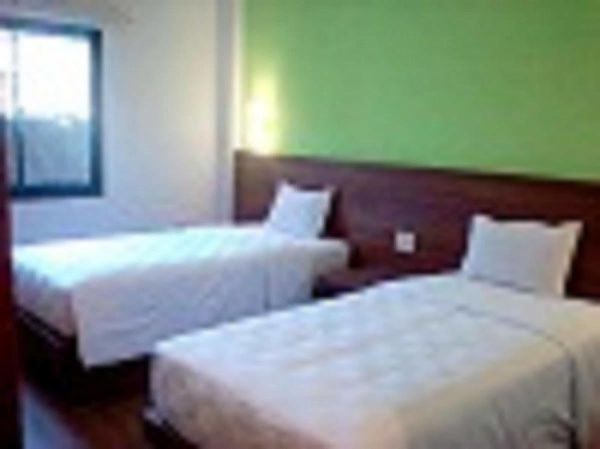 Hotel Candi Indah-Akpol Semarang Exterior foto
